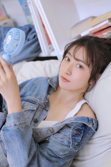 家里没人姐姐让我吃他小兔子